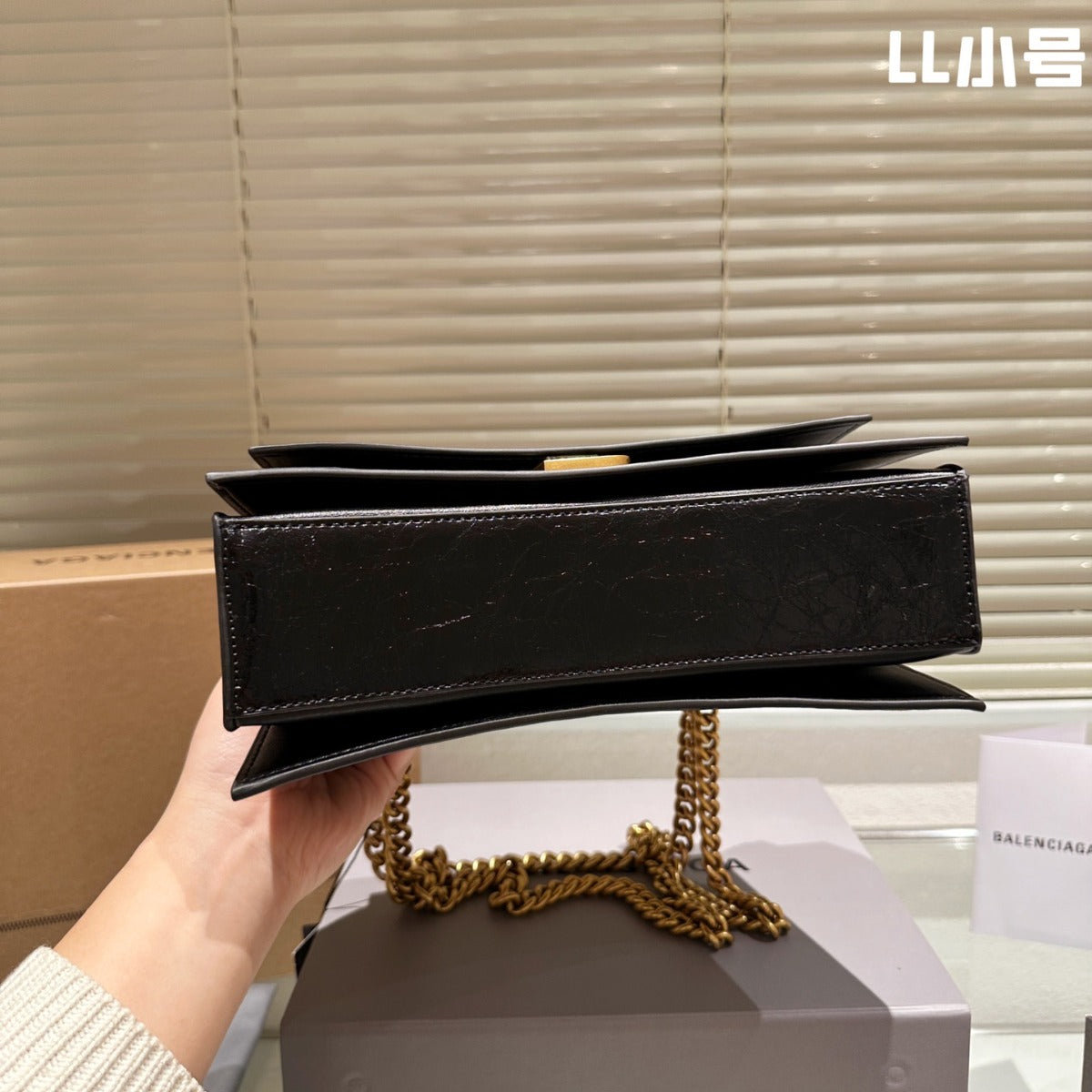 Balenciaga BB CRUSH double chain quilting Bag