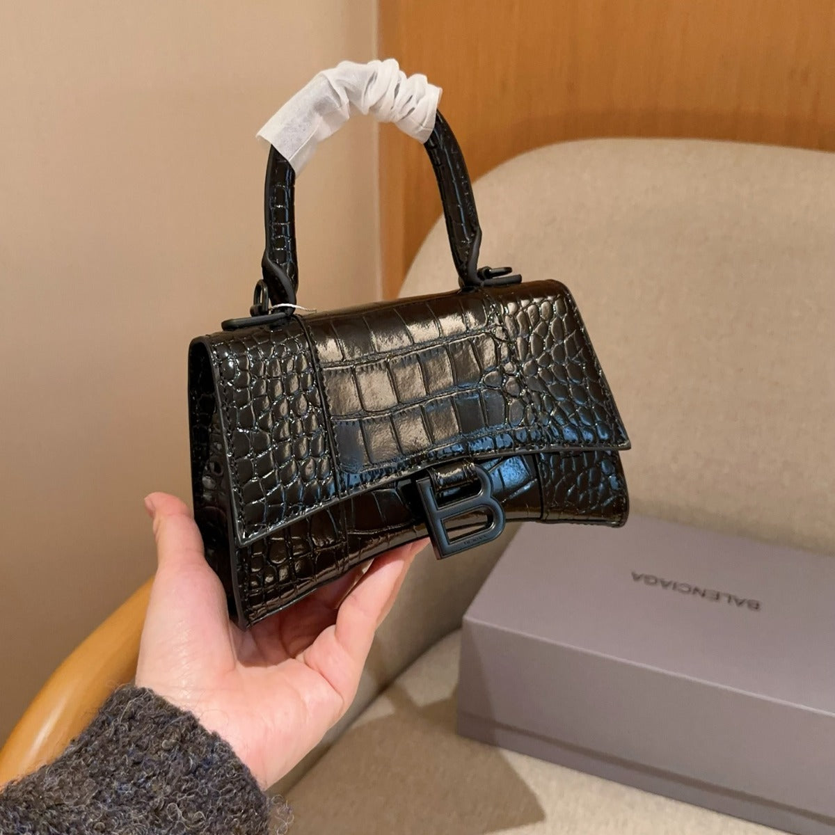 Balenciaga BB Hourglass Bag 19×13×7cm