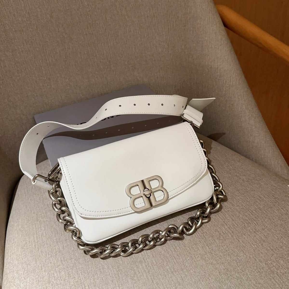 Balenciaga BB Soft Flap Bag 23×14×4cm